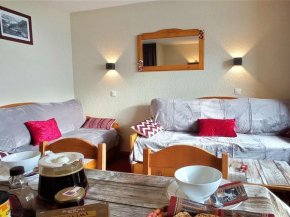 Appart 4 pers, skis aux pieds, balcon, kitchenette, TV - FR-1-545-24